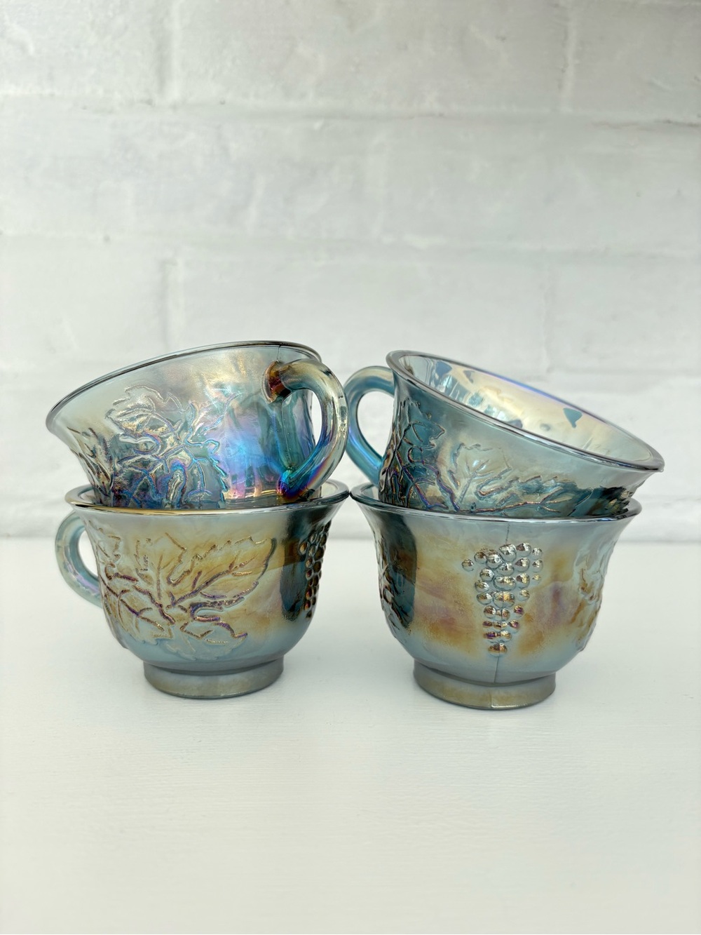 4 Blue Grape Harvest Indiana Carnival Glass Vintage Retro Punch Cups Iridescent